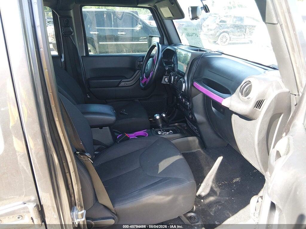1C4BJWDG3HL645462 2017 JEEP WRANGLER UNLIMITED photo no. 5