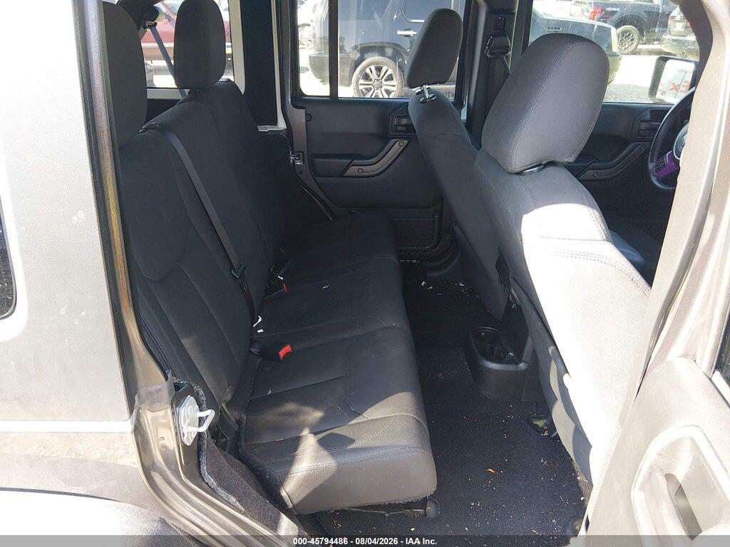 1C4BJWDG3HL645462 2017 JEEP WRANGLER UNLIMITED photo no. 8