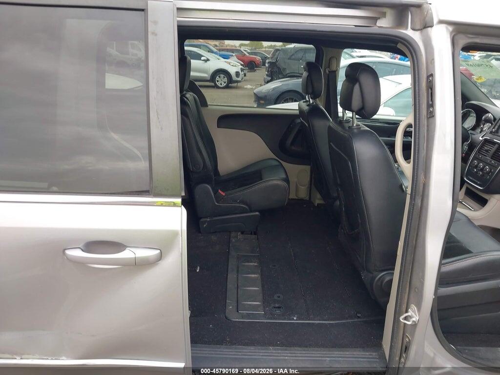 2C4RDGCG0HR696695 2017 DODGE GRAND CARAVAN photo no. 8