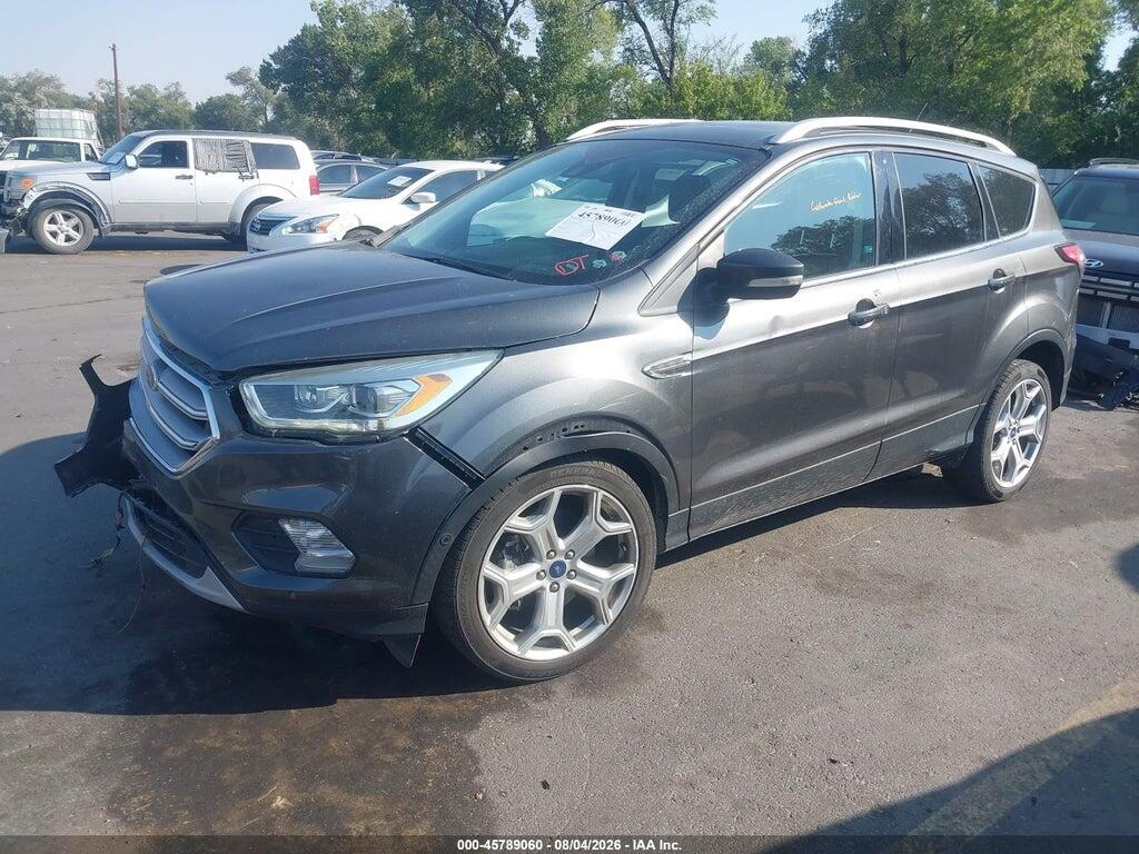 1FMCU9J90HUC10830 2017 FORD ESCAPE photo no. 2