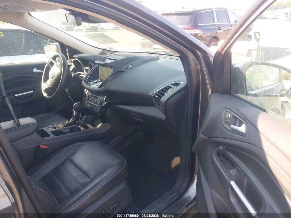 1FMCU9J90HUC10830 2017 FORD ESCAPE photo no. 5