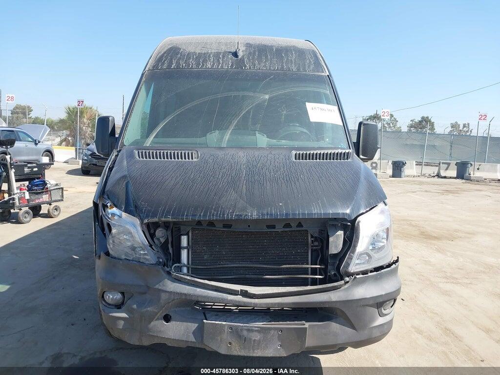 WDAPF1CD3HP372763 2017 MERCEDES-BENZ SPRINTER 3500 photo no. 12