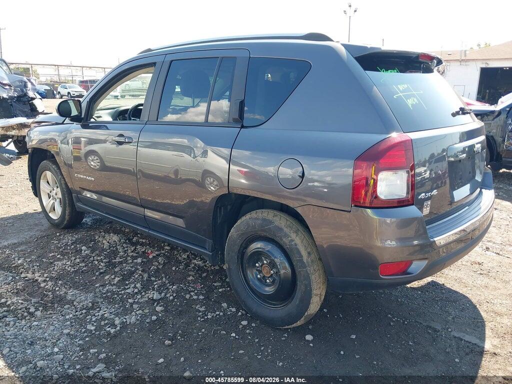1C4NJDEB9HD126513 2017 JEEP COMPASS photo no. 3