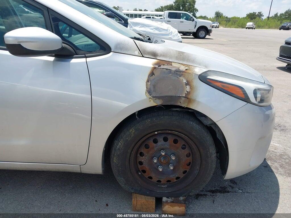 3KPFK4A79HE012979 2017 KIA FORTE photo no. 6