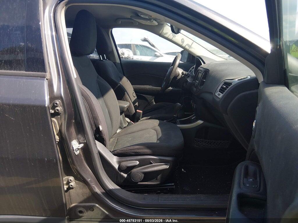 3C4NJCAB6HT659767 2017 JEEP NEW COMPASS photo no. 5