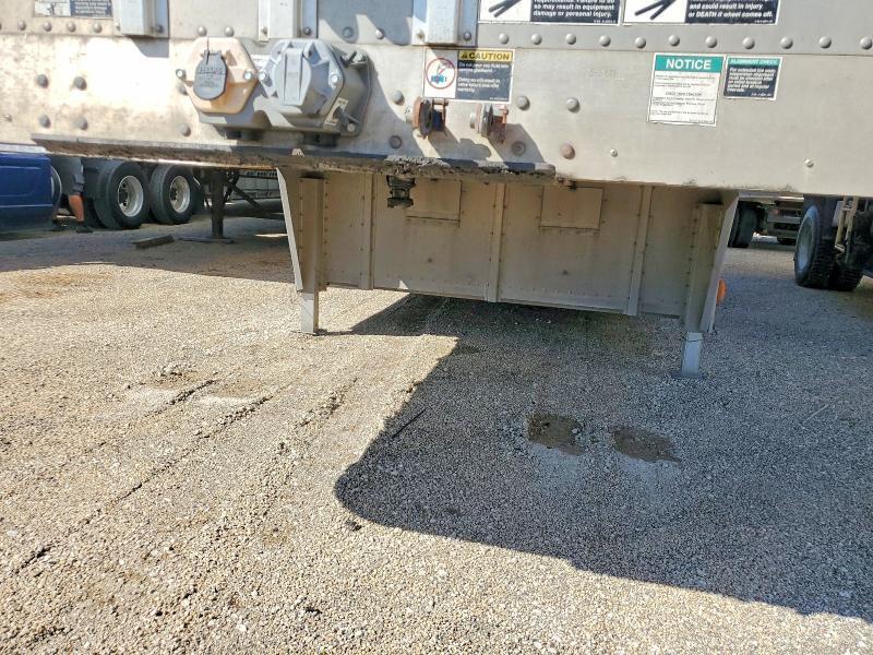 2008 WILSON PSDCL-402HP LIVESTOCK TRAILER — Фото 7 из 10