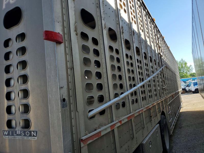 2008 WILSON PSDCL-402HP LIVESTOCK TRAILER — Фото 9 из 10