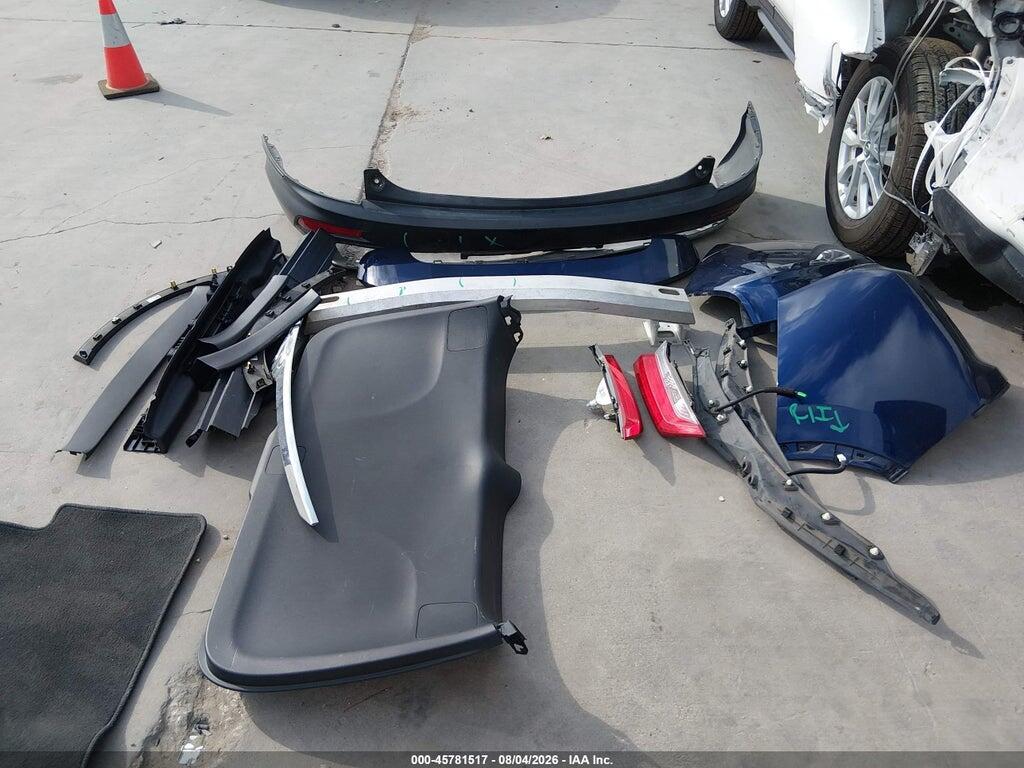 7FARW1H86HE036041 2017 HONDA CR-V photo no. 12