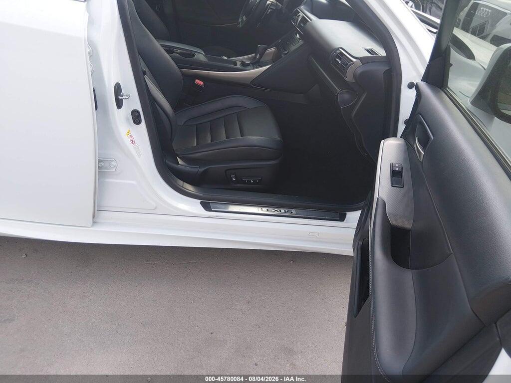 JTHBA1D23H5054235 2017 LEXUS IS 200T photo no. 5