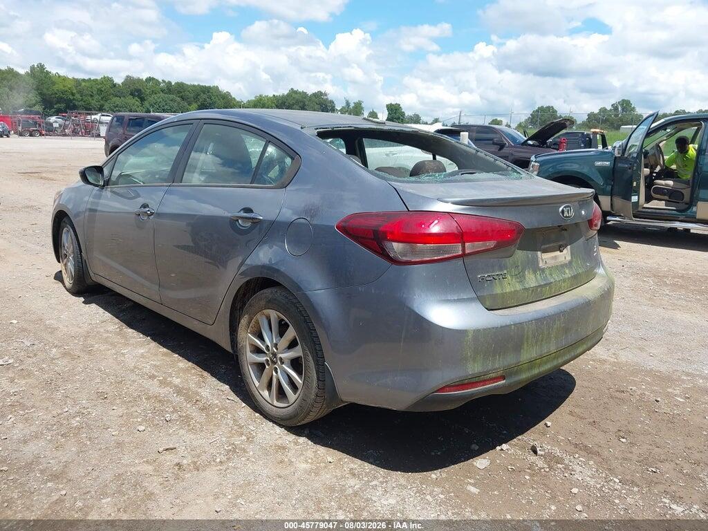 3KPFL4A75HE025094 2017 KIA FORTE photo no. 3