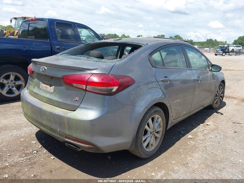 3KPFL4A75HE025094 2017 KIA FORTE photo no. 4