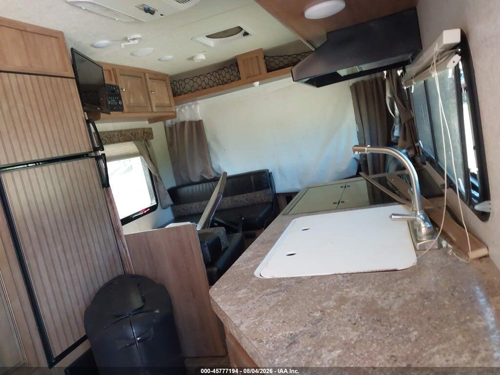 4X4TRLU22HZ145171 2017 ROCKWOOD ROO  M 19 photo no. 5