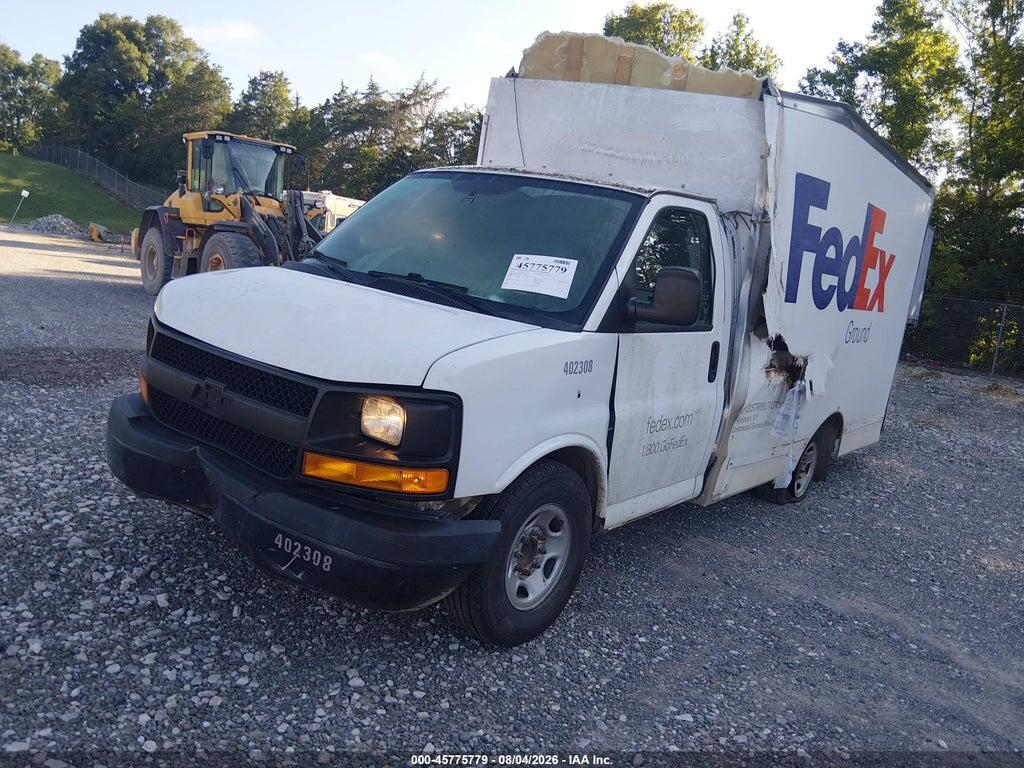 1GB0GRFF1H1116037 2017 CHEVROLET EXPRESS CUTAWAY photo no. 2