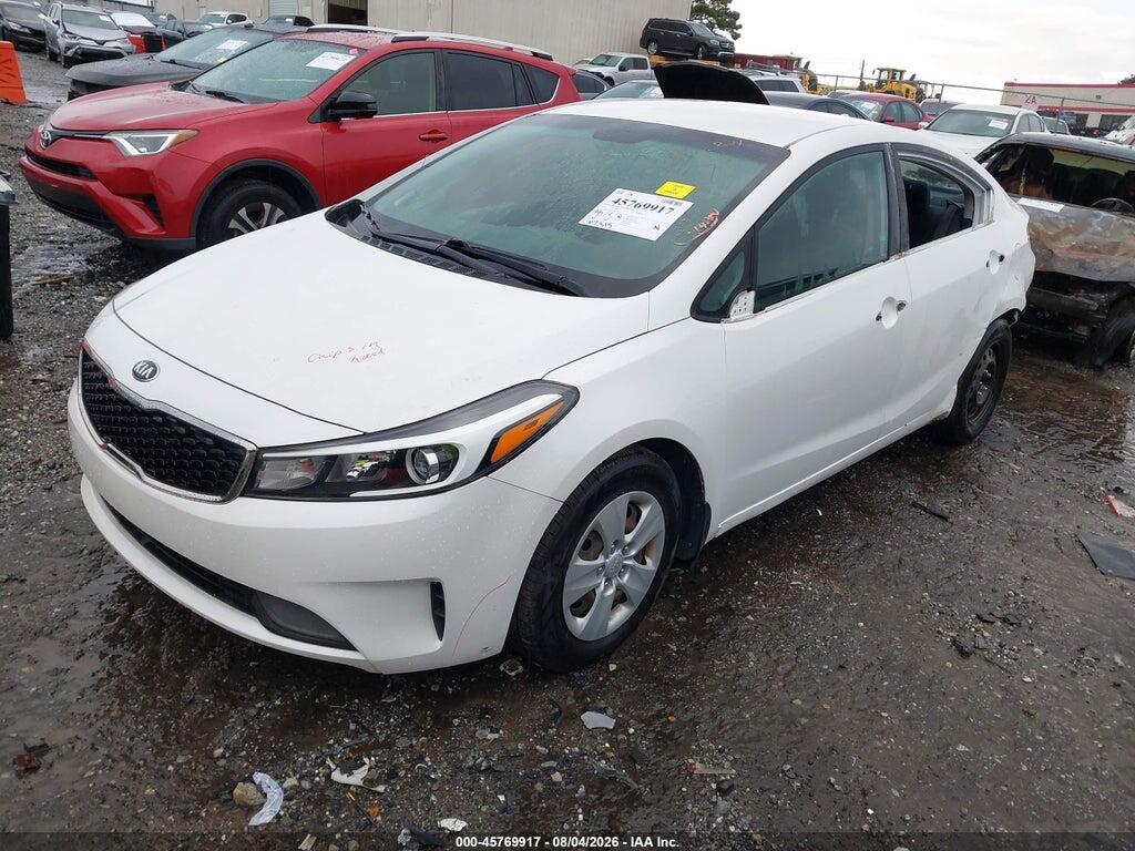 3KPFL4A73HE130295 2017 KIA FORTE photo no. 2