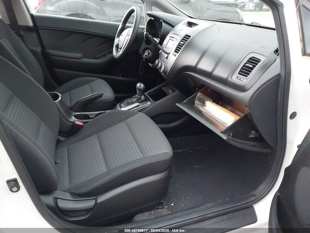 3KPFL4A73HE130295 2017 KIA FORTE photo no. 5