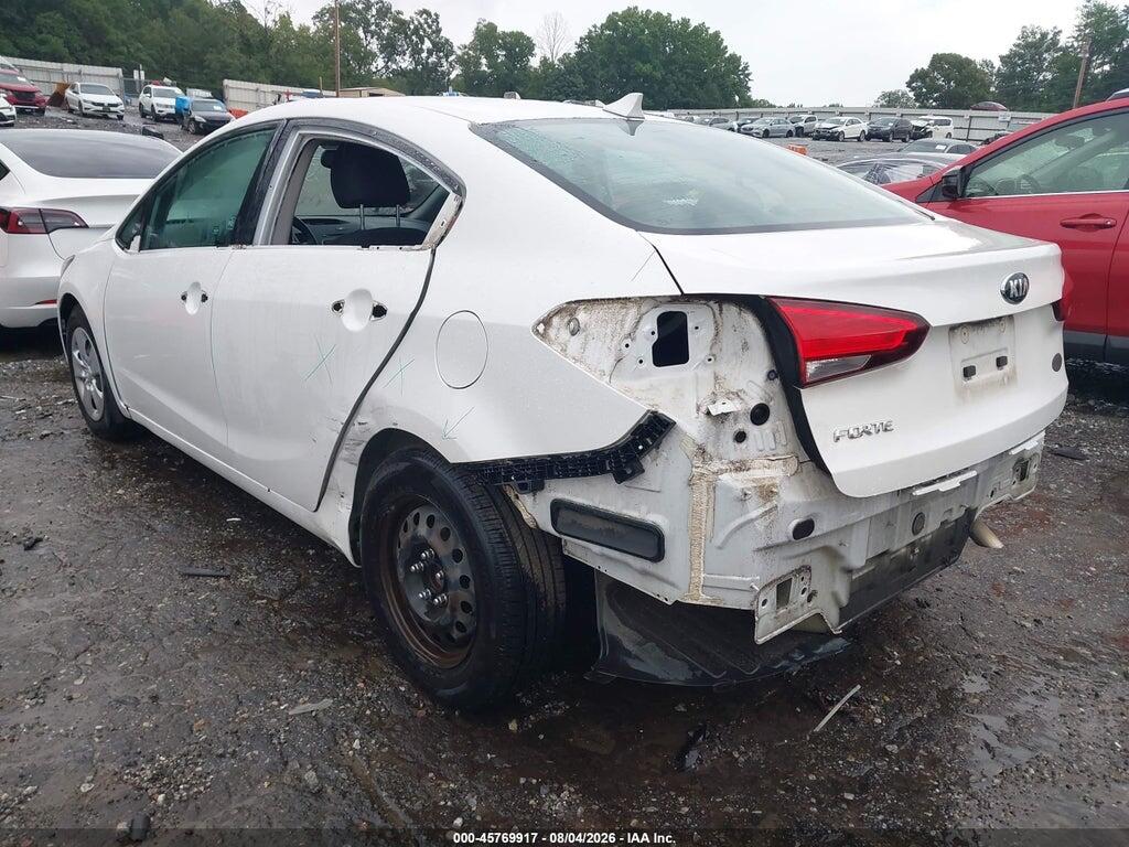 3KPFL4A73HE130295 2017 KIA FORTE photo no. 6