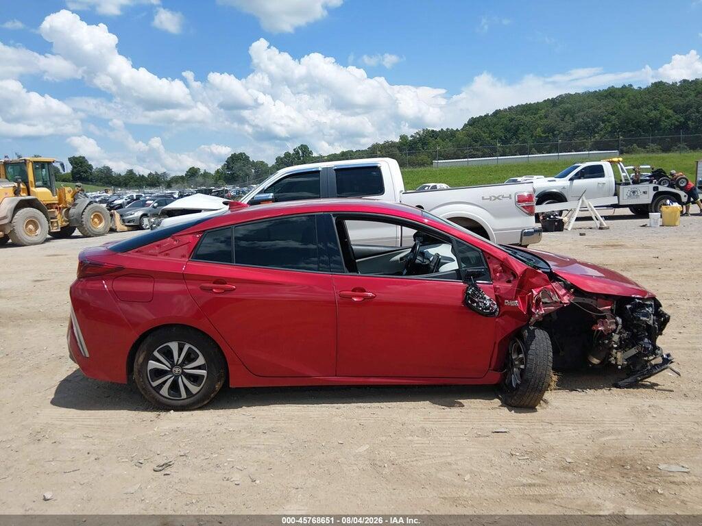 JTDKARFP2H3039598 2017 TOYOTA PRIUS PRIME photo no. 12