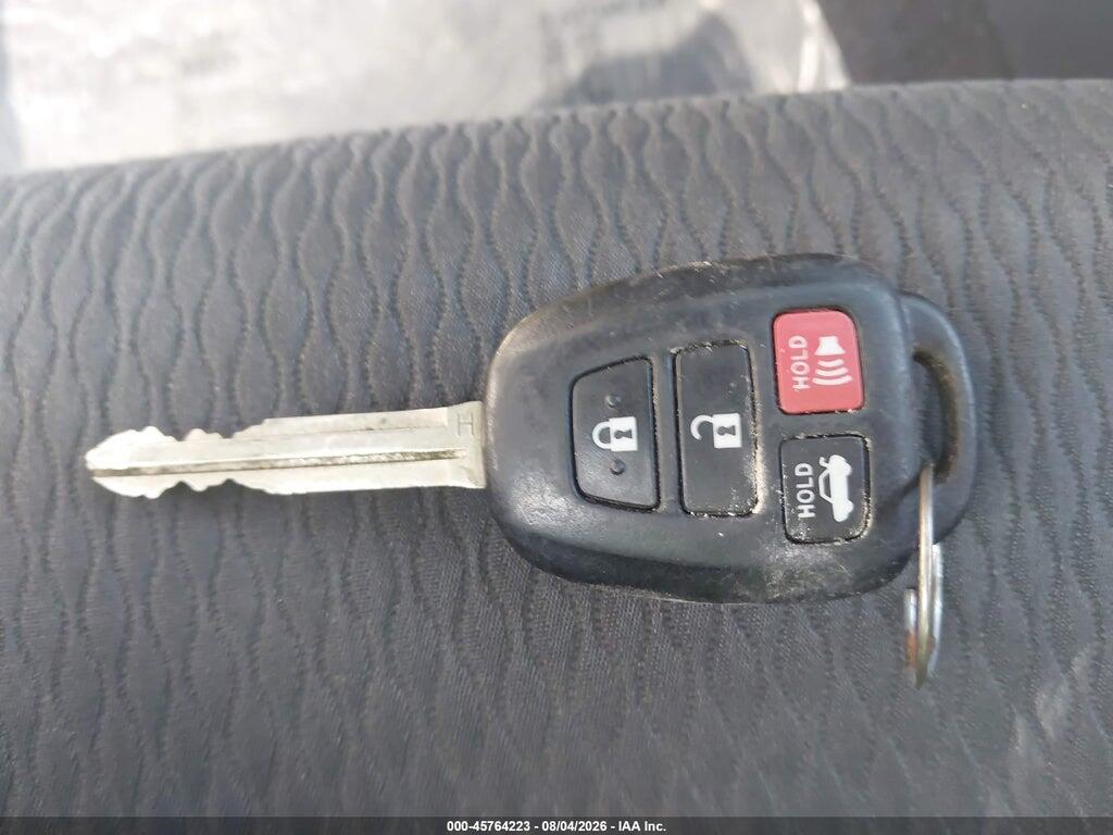 2T1BURHE2HC828053 2017 TOYOTA COROLLA photo no. 11