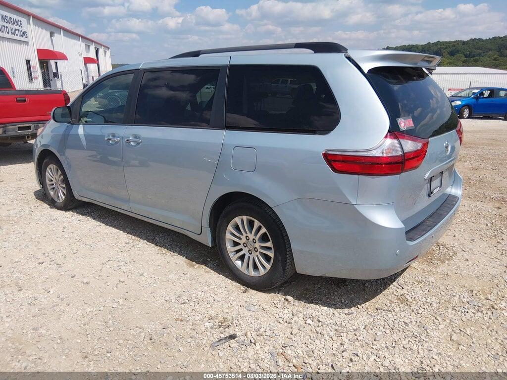 5TDYZ3DC9HS781706 2017 TOYOTA SIENNA photo no. 3