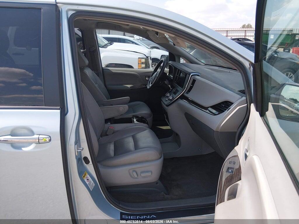 5TDYZ3DC9HS781706 2017 TOYOTA SIENNA photo no. 5