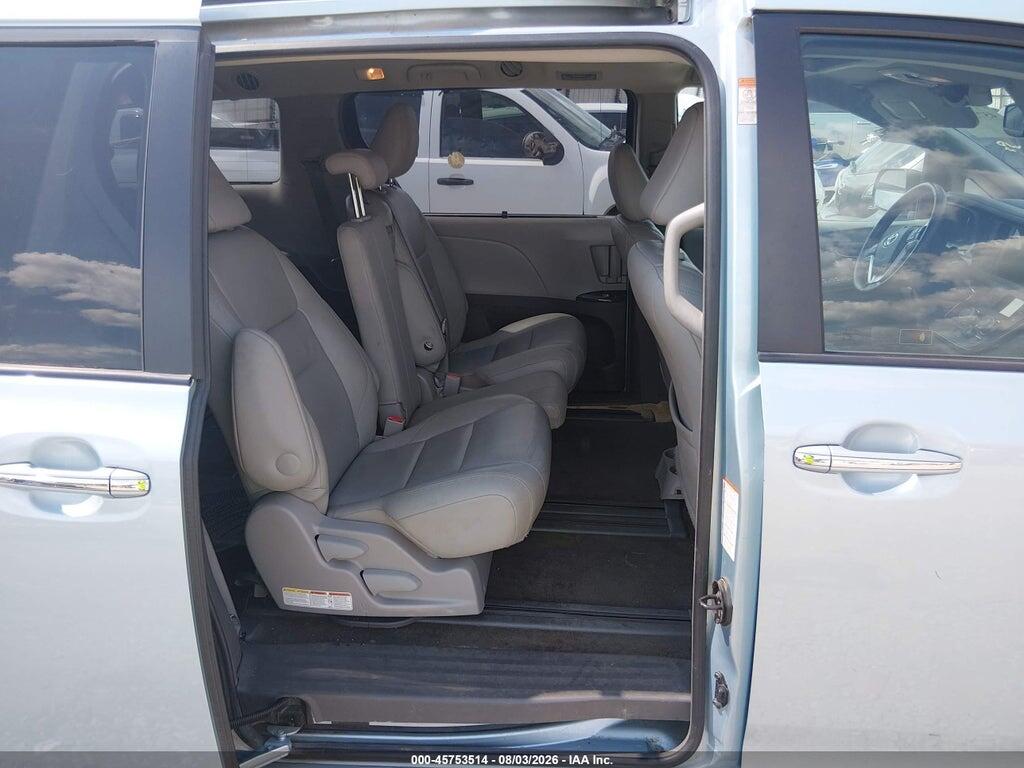 5TDYZ3DC9HS781706 2017 TOYOTA SIENNA photo no. 8