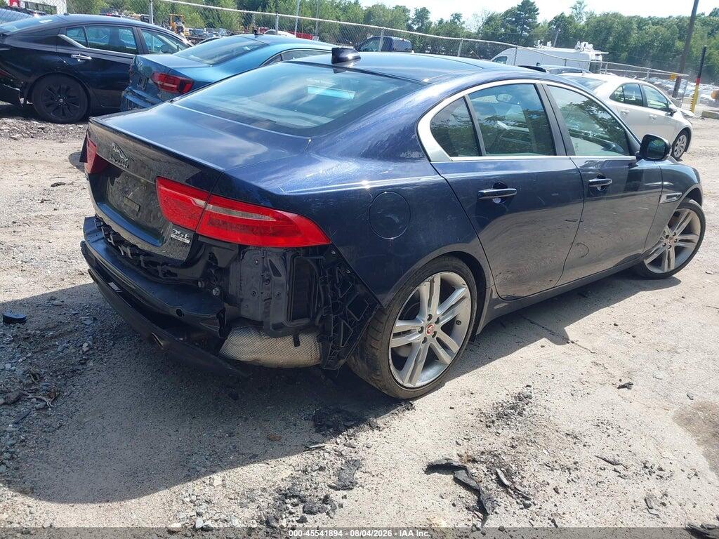 SAJAK4BV9HA974212 2017 JAGUAR XE photo no. 4