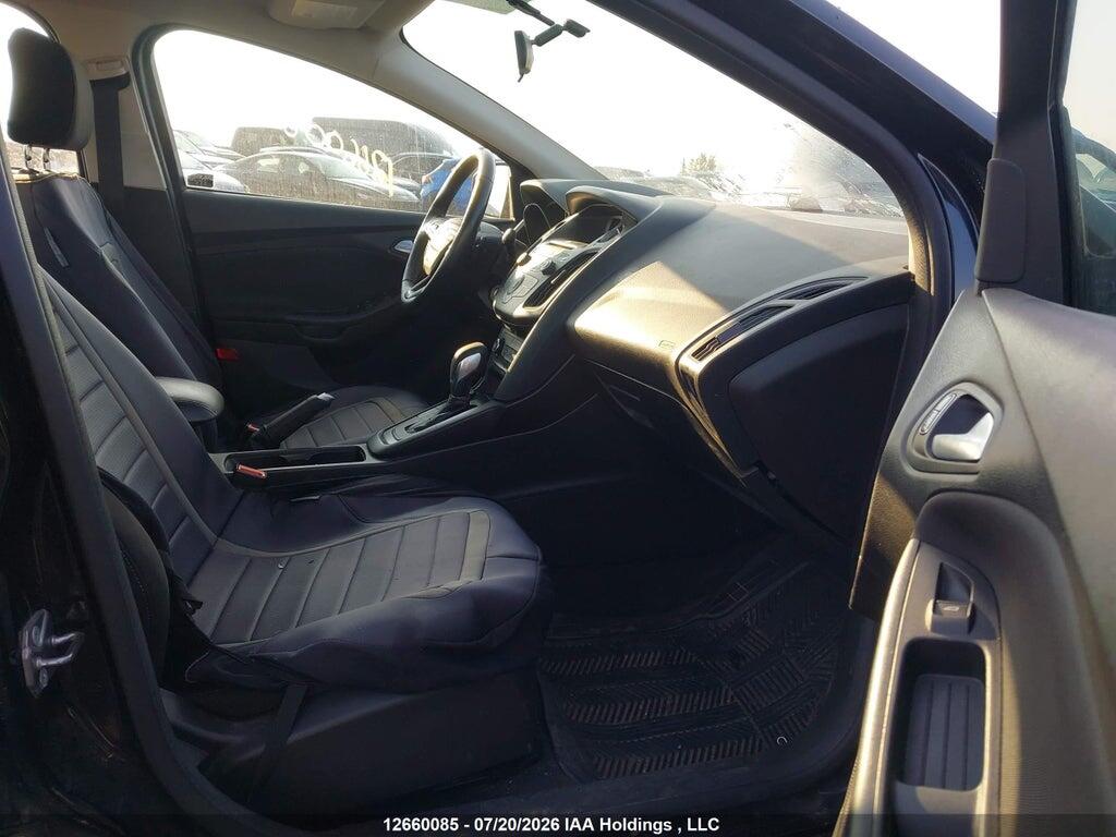 1FADP3F26HL288792 2017 FORD FOCUS photo no. 5