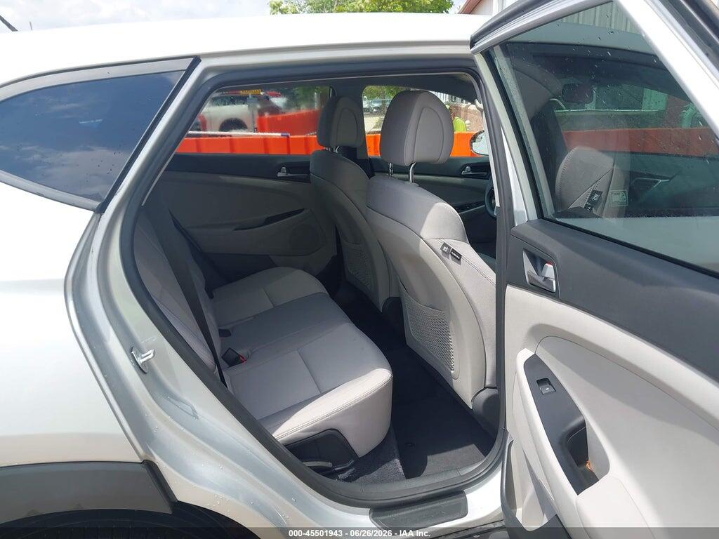 KM8J2CA4XJU655869 2018 HYUNDAI TUCSON photo no. 8