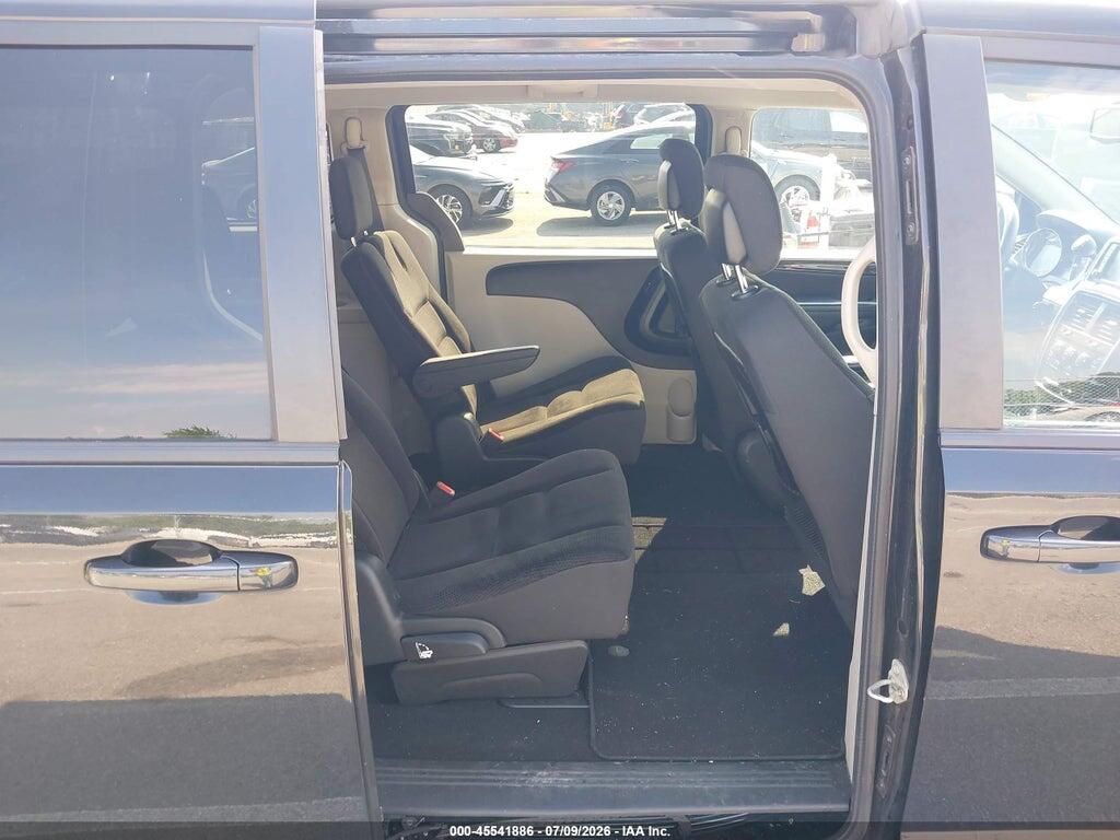 2C4RDGBG9JR318589 2018 DODGE GRAND CARAVAN photo no. 8