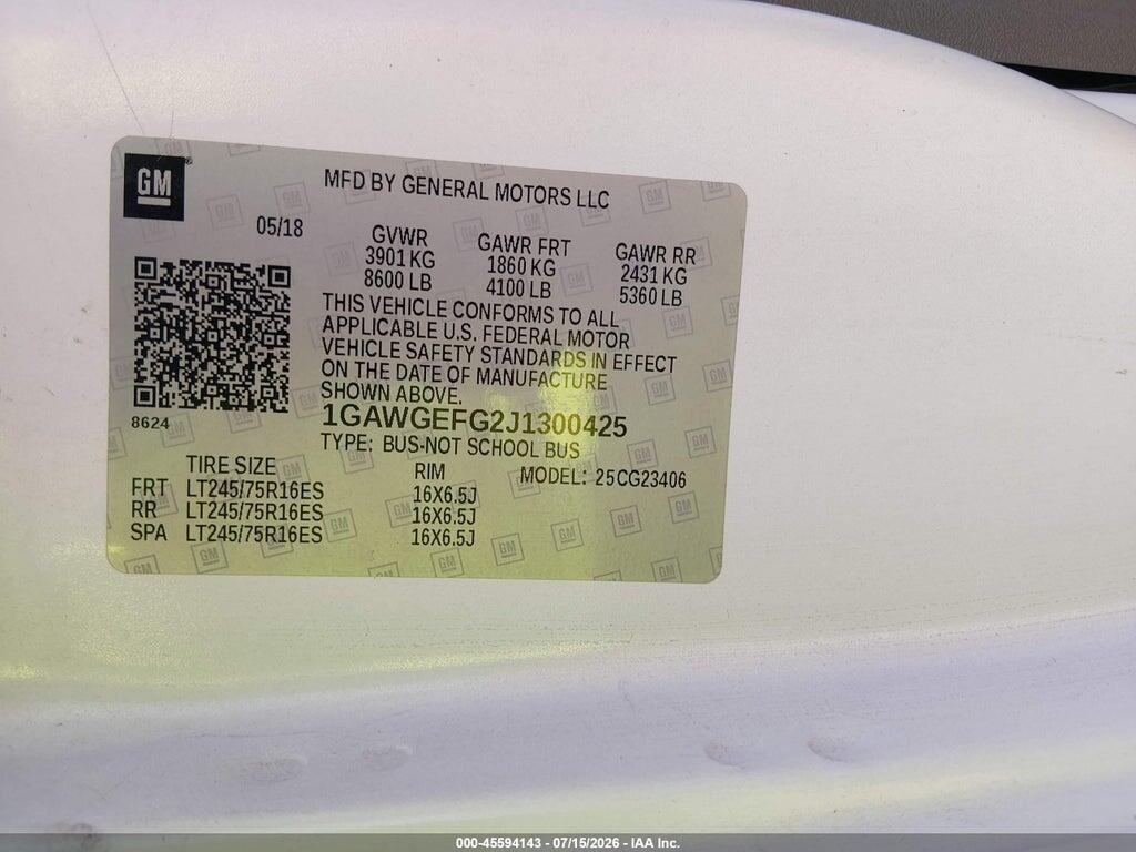 1GAWGEFG2J1300425 2018 CHEVROLET EXPRESS 2500 photo no. 9