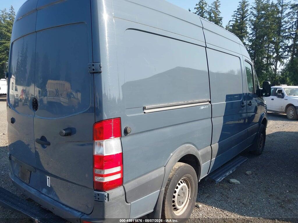 WD3PE7CD3JP640777 2018 MERCEDES-BENZ SPRINTER 2500 photo no. 4