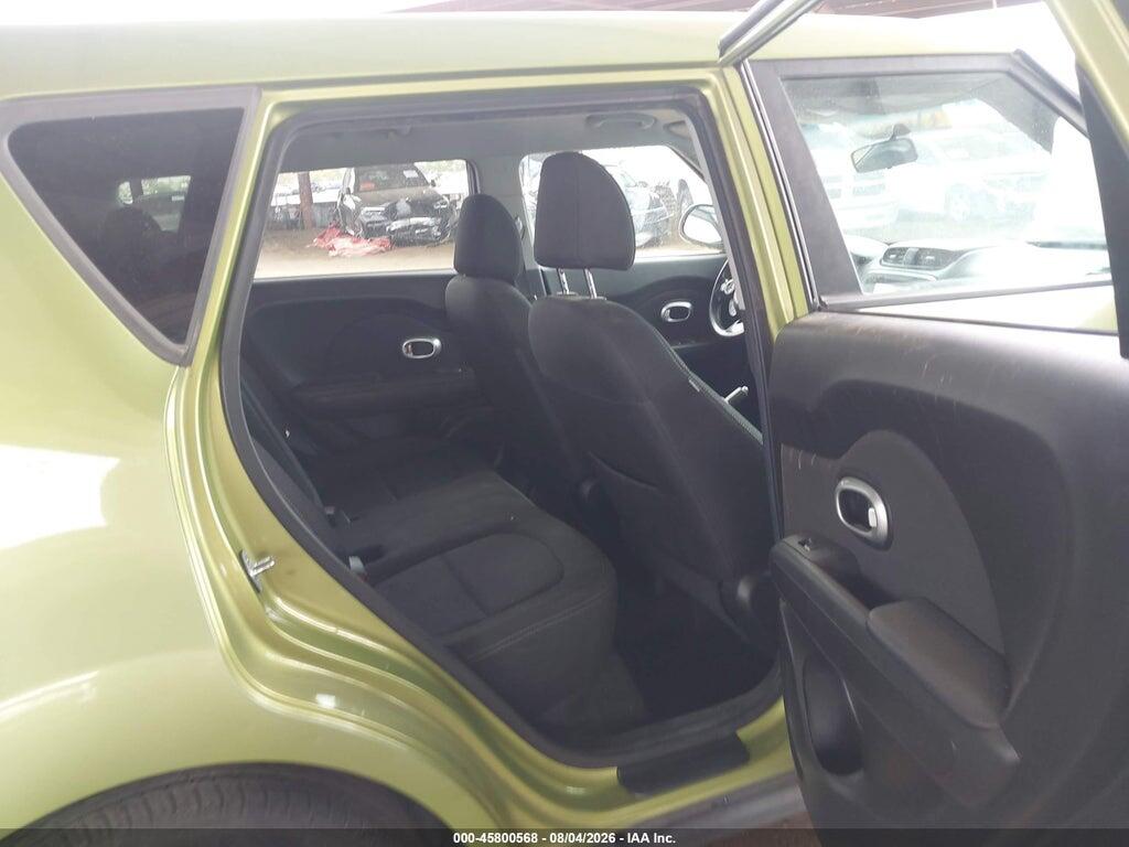KNDJP3A55J7891424 2018 KIA SOUL photo no. 8
