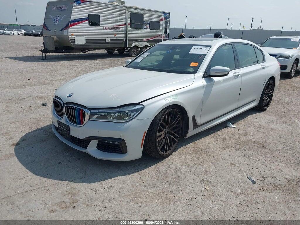 WBA7F0C57JGM23328 2018 BMW 750I photo no. 2