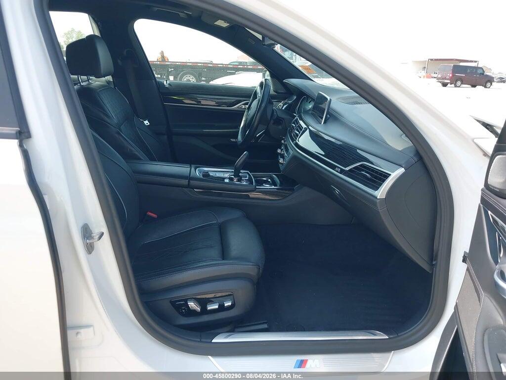 WBA7F0C57JGM23328 2018 BMW 750I photo no. 5