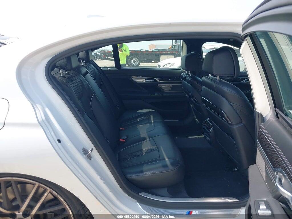 WBA7F0C57JGM23328 2018 BMW 750I photo no. 8
