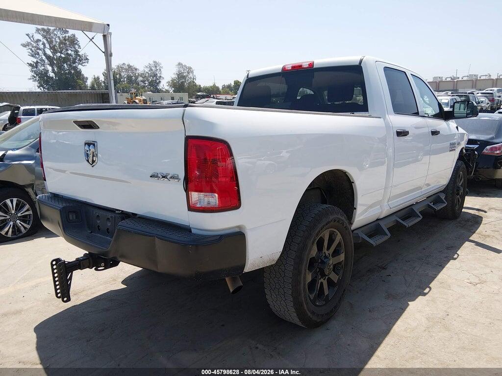 3C6TR5CT2JG315621 2018 RAM 2500 photo no. 4