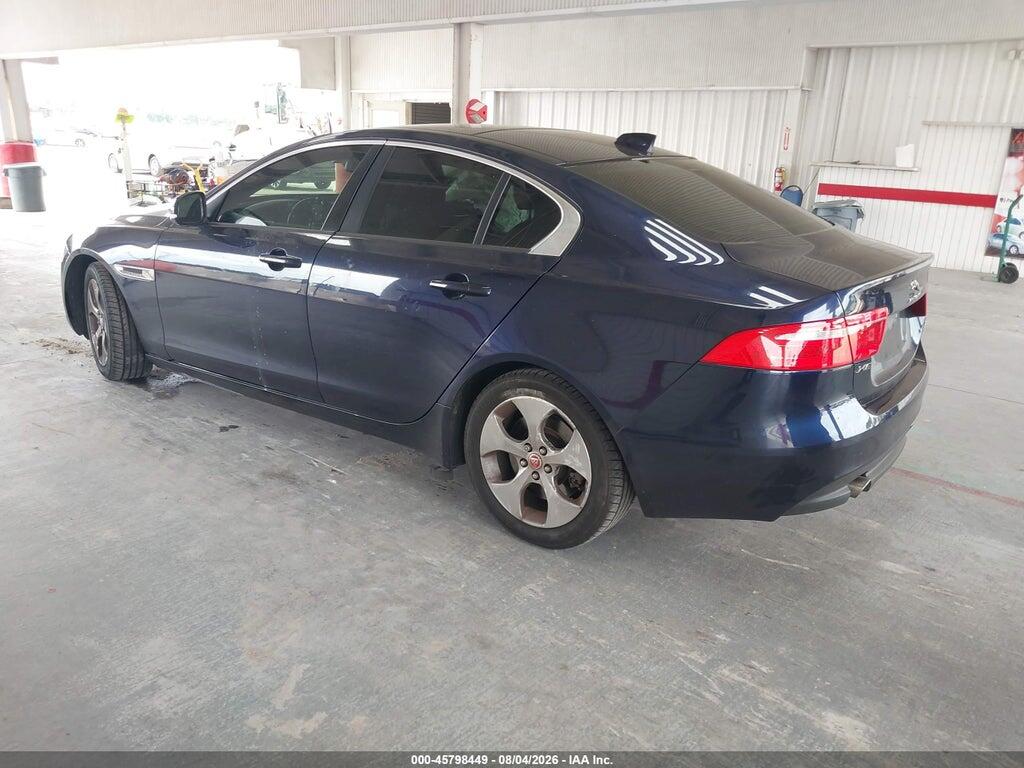 SAJAR4FX1JCP34833 2018 JAGUAR XE photo no. 3