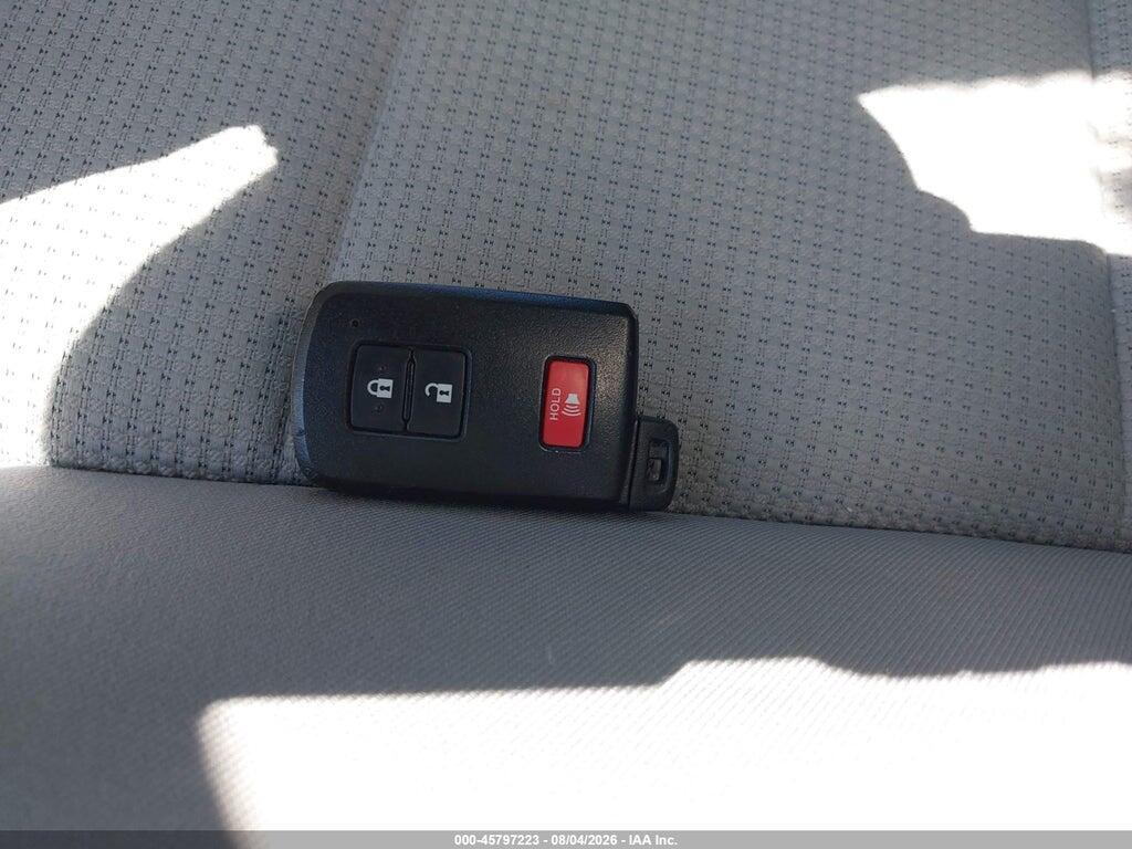2T3RFREV4JW710997 2018 TOYOTA RAV4 photo no. 11