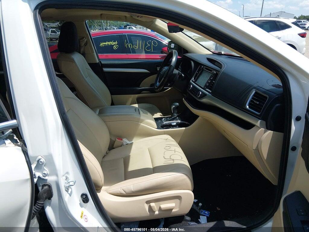 5TDJZRFH0JS858191 2018 TOYOTA HIGHLANDER photo no. 5