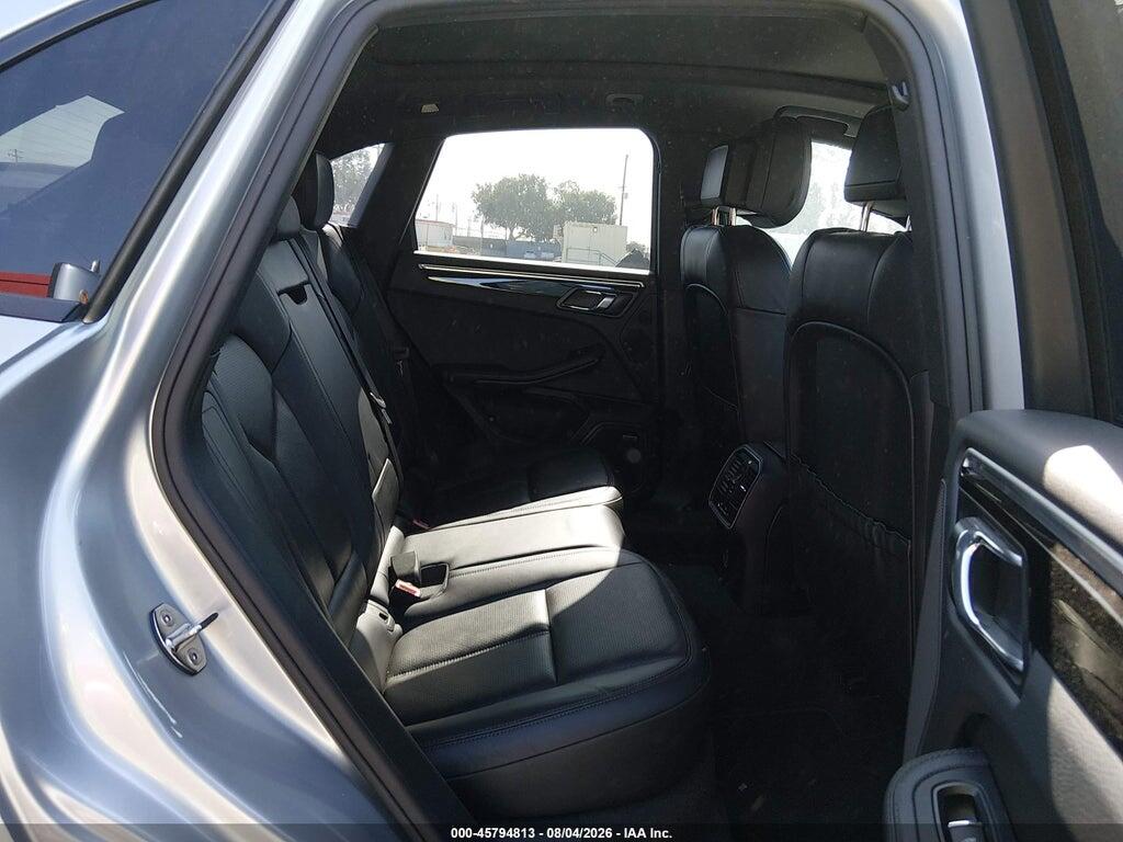 WP1AA2A55JLB08006 2018 PORSCHE MACAN photo no. 8