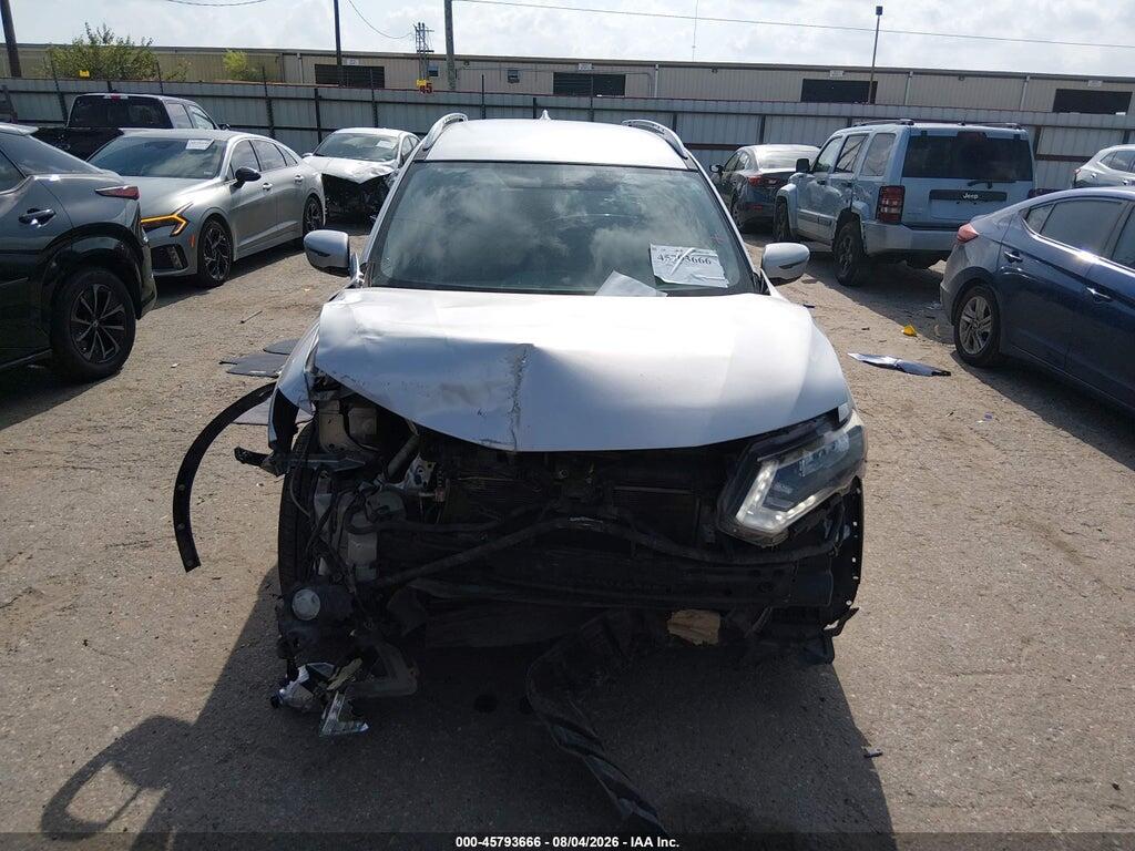 KNMAT2MT3JP570014 2018 NISSAN ROGUE photo no. 12