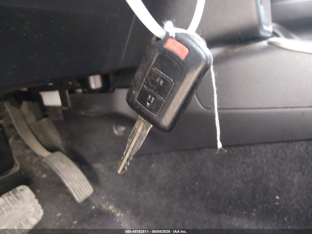 JA4AD2A3XJZ063000 2018 MITSUBISHI OUTLANDER photo no. 11