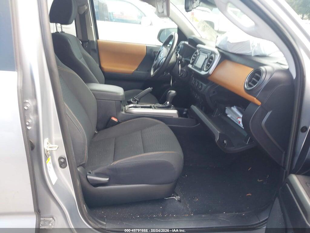 3TMAZ5CN2JM062786 2018 TOYOTA TACOMA photo no. 5