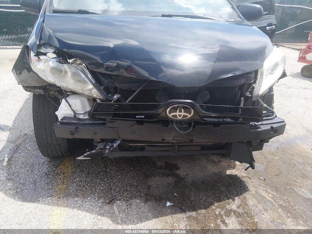 5TDZZ3DCXJS958659 2018 TOYOTA SIENNA photo no. 6