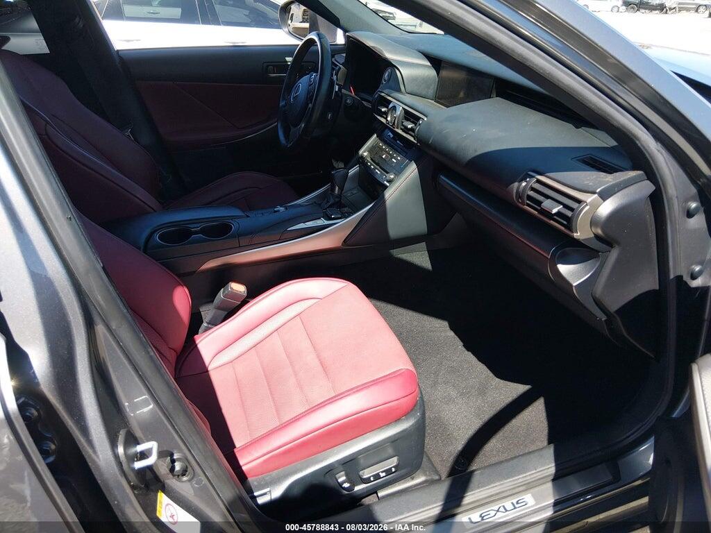 JTHBA1D29J5081705 2018 LEXUS IS 300 photo no. 5