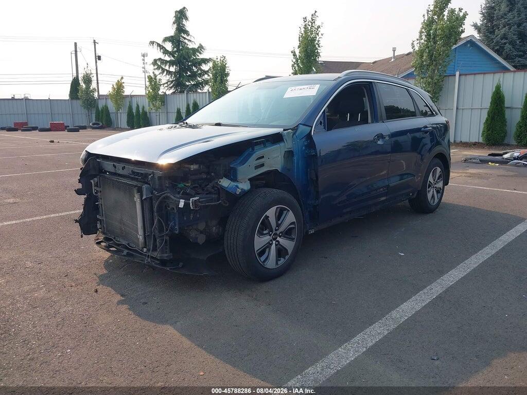 KNDCB3LC8J5201213 2018 KIA NIRO photo no. 2