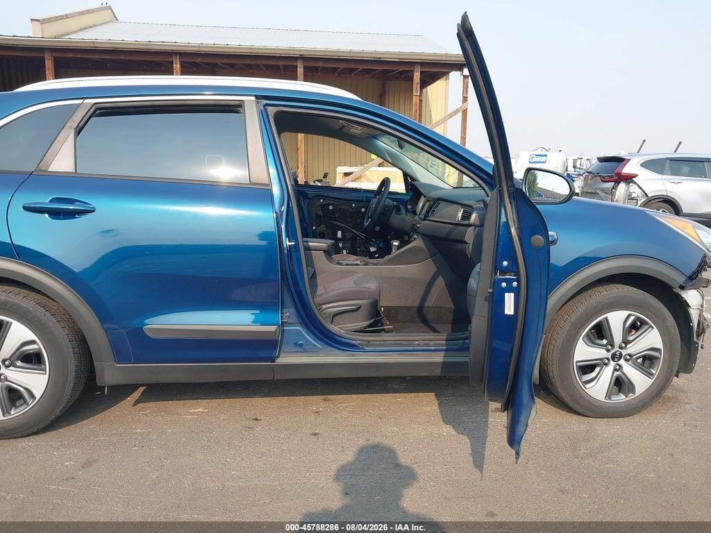 KNDCB3LC8J5201213 2018 KIA NIRO photo no. 5