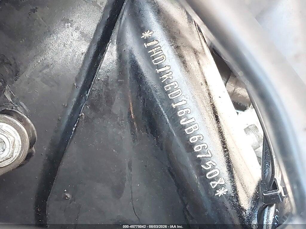 1HD1KGD16JB667508 2018 HARLEY-DAVIDSON FLTRU photo no. 10