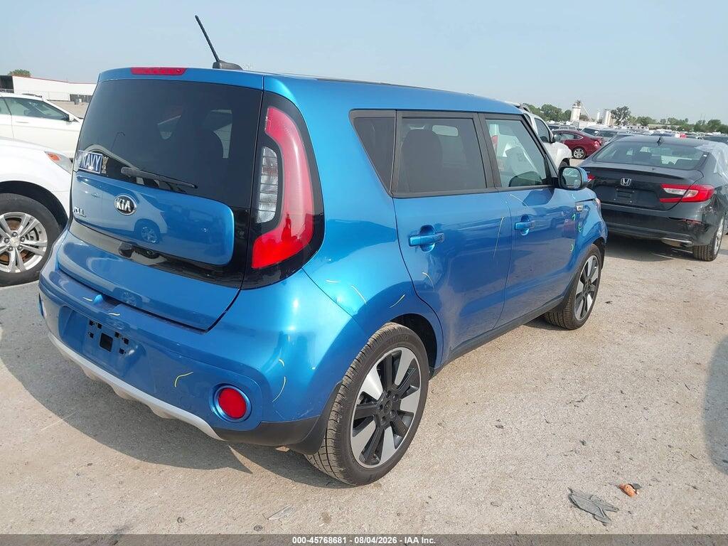 KNDJP3A58J7589156 2018 KIA SOUL photo no. 4