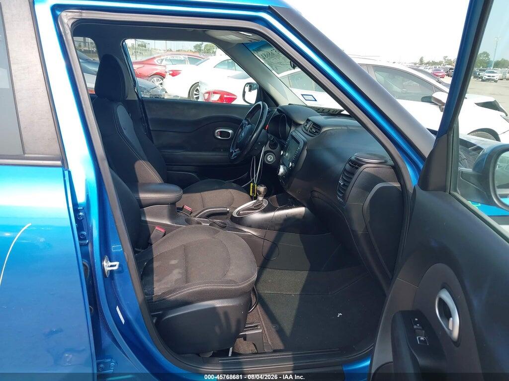 KNDJP3A58J7589156 2018 KIA SOUL photo no. 5